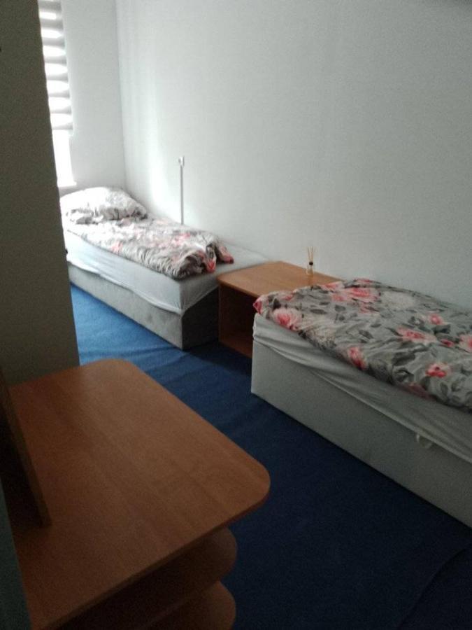 وودج Sagittarius Hostel- Pracowniczy المظهر الخارجي الصورة